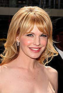 How tall is Kathryn Morris?